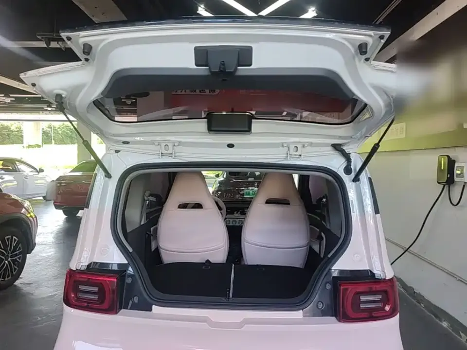 Wuling MINIEV