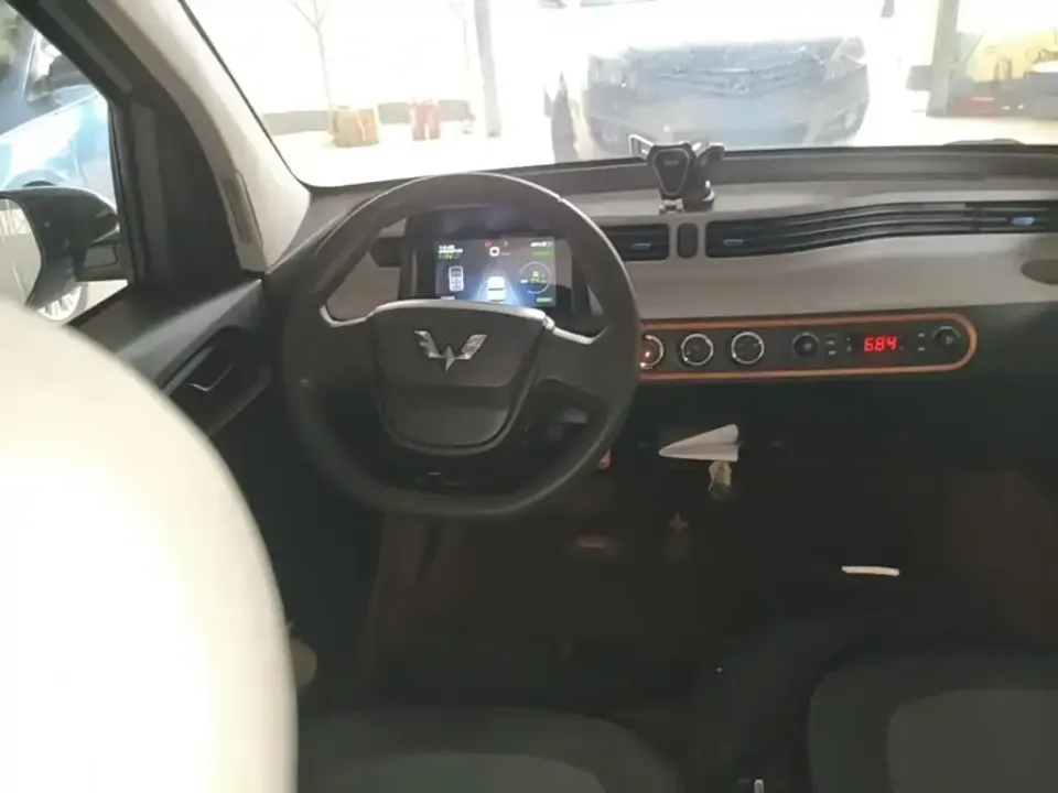 Wuling MINIEV