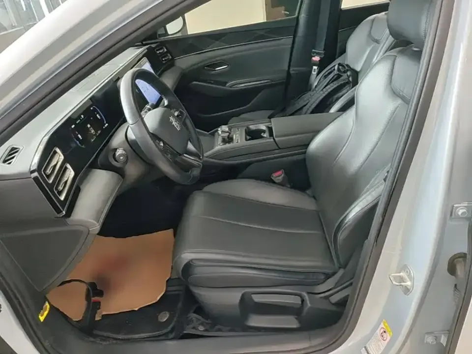 BYD Qin L