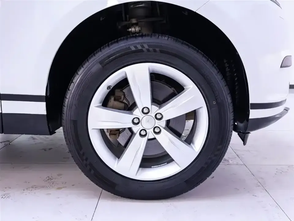 Land Rover Velar