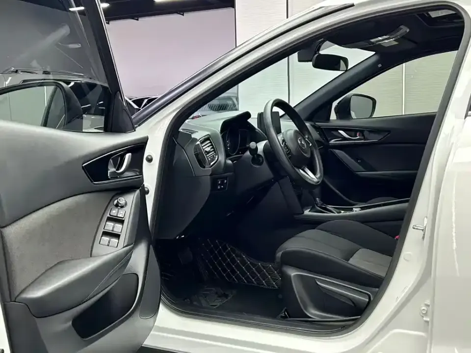 Mazda CX-4