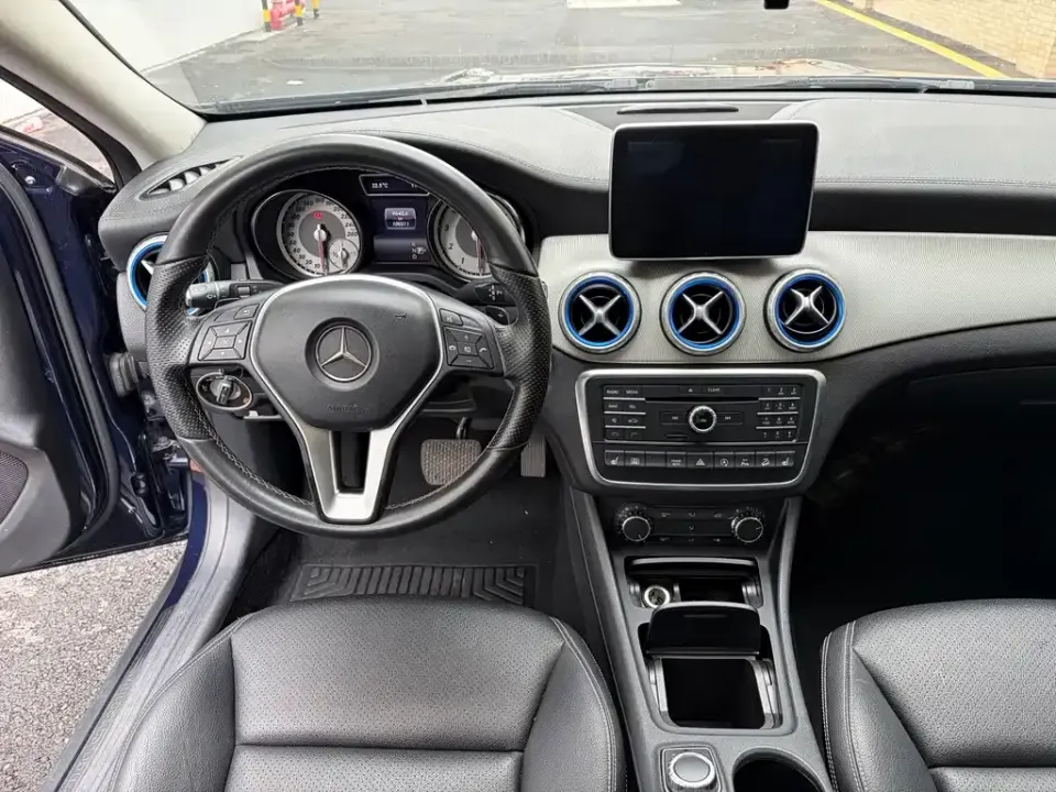 Mercedes-Benz GLA