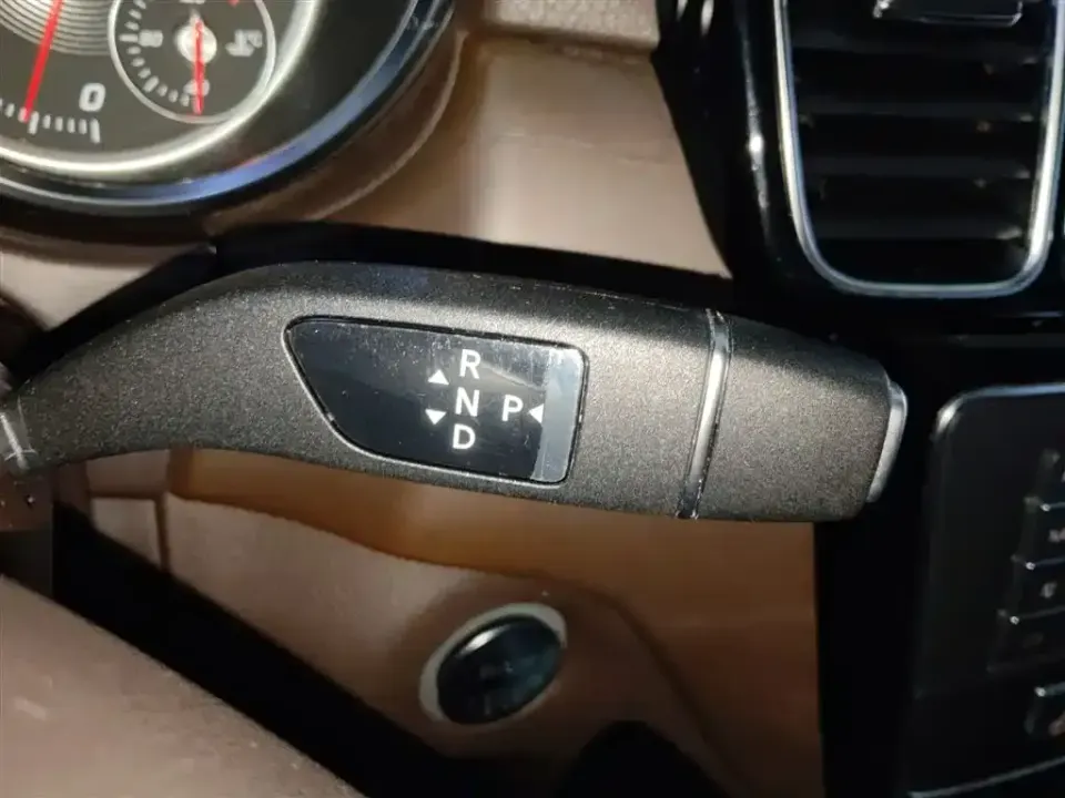 Mercedes-Benz GLE (Import)