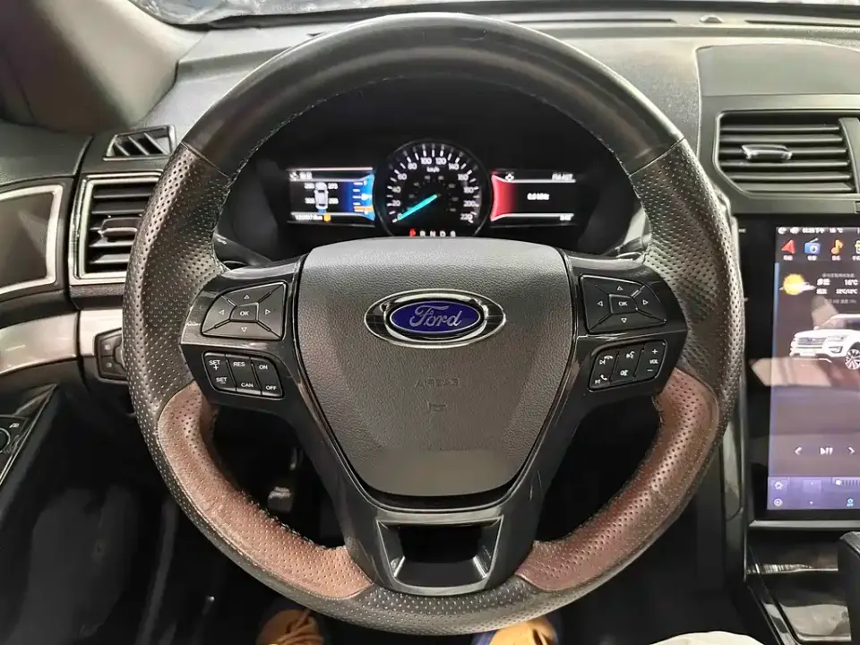 Ford Explorer (Import)