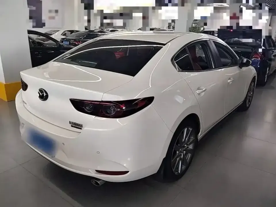 Mazda 3 Axela
