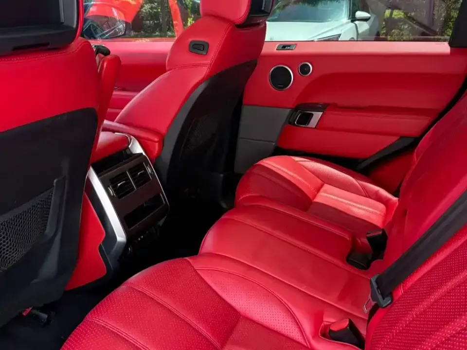 Land Rover Sport