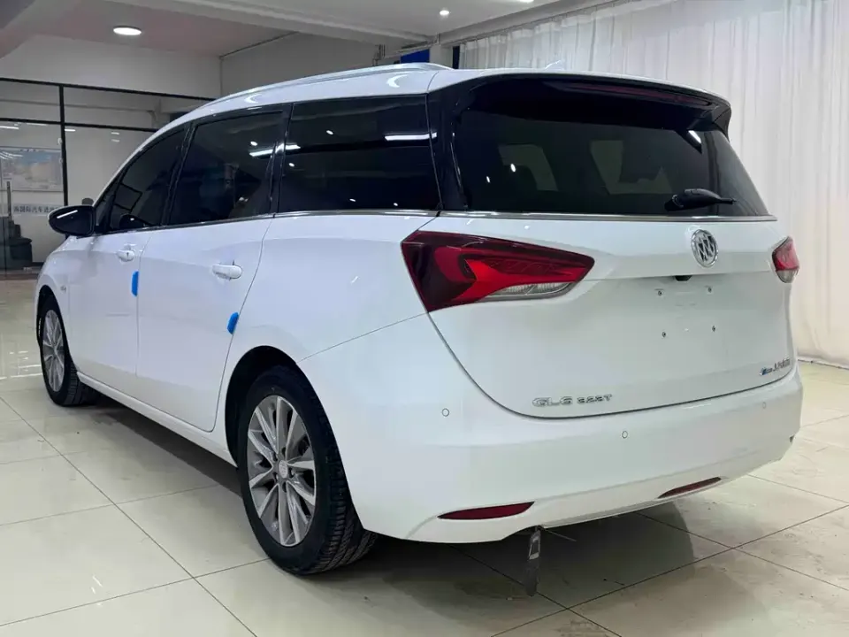 Buick GL6