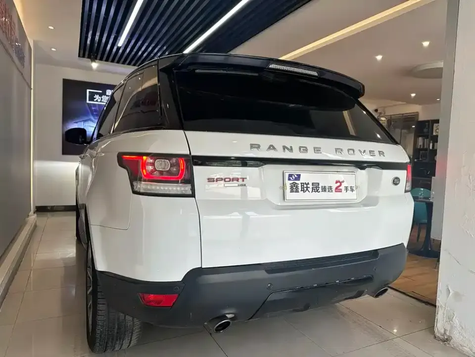Land Rover Sport