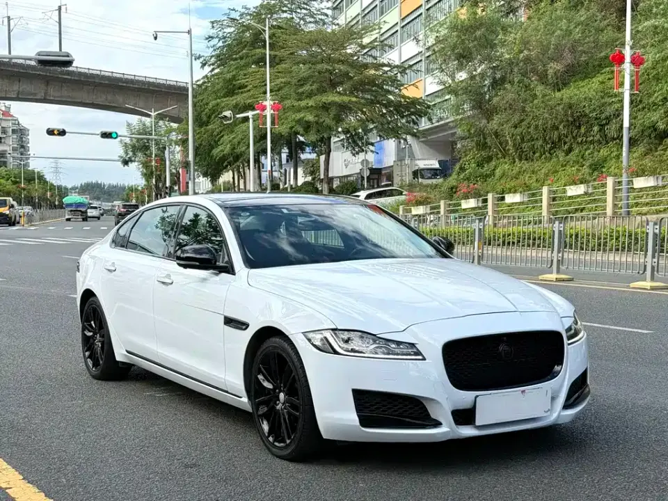 Jaguar XFL