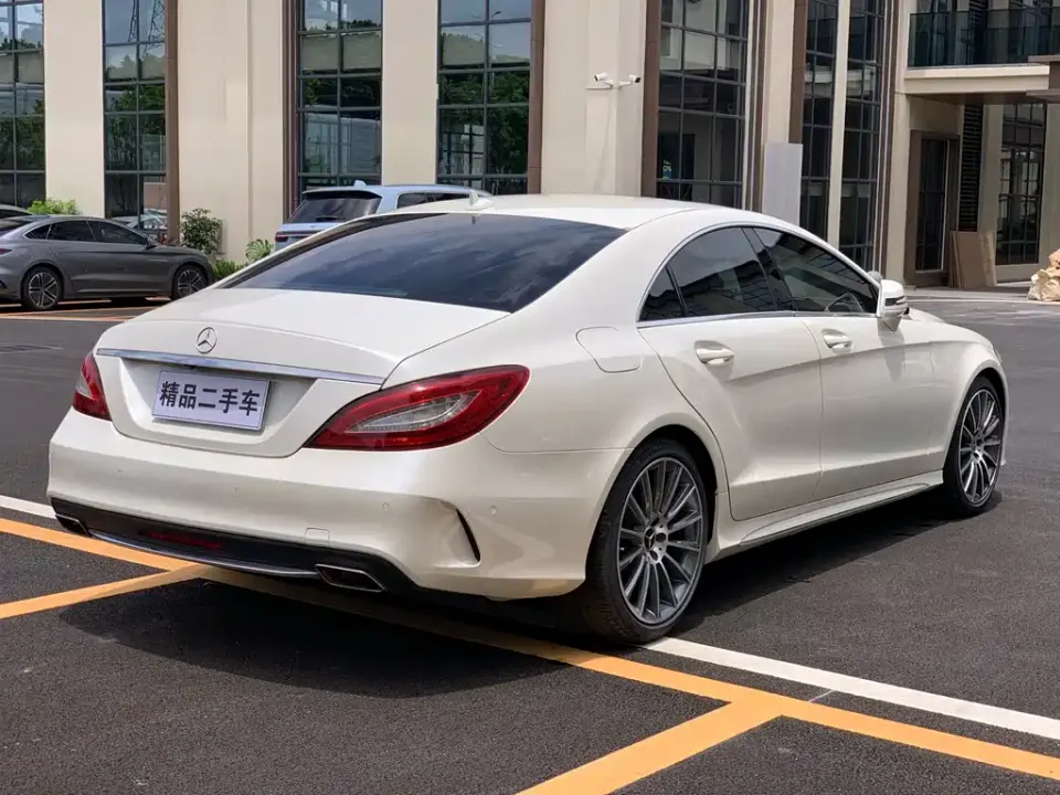 Mercedes-Benz CLS
