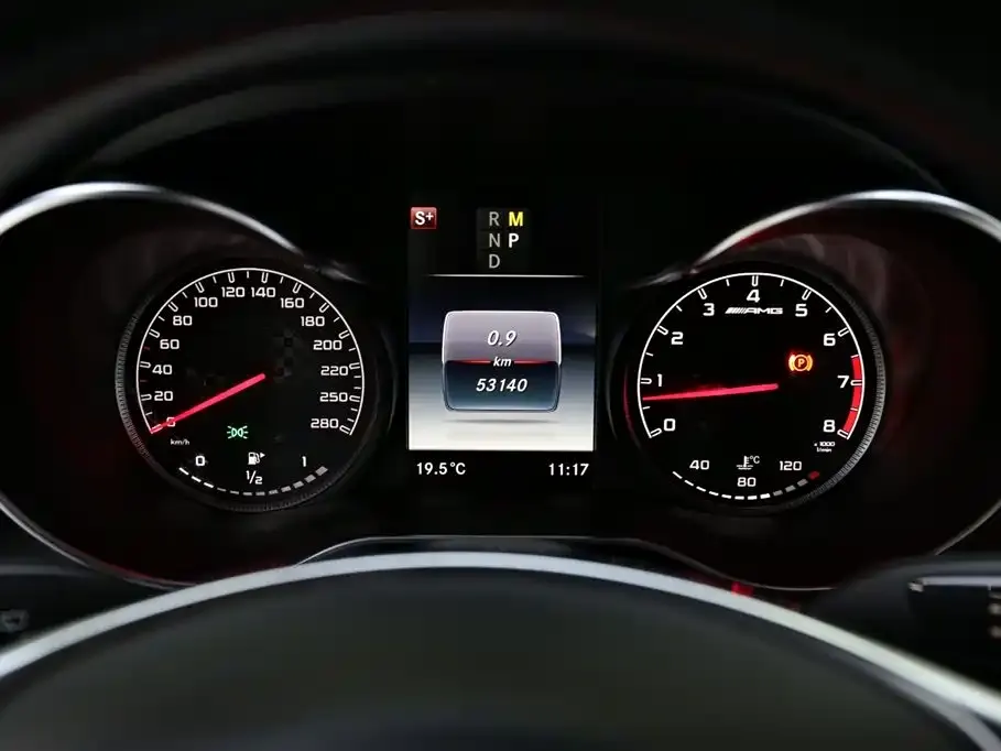 Mercedes-Benz GLC AMG