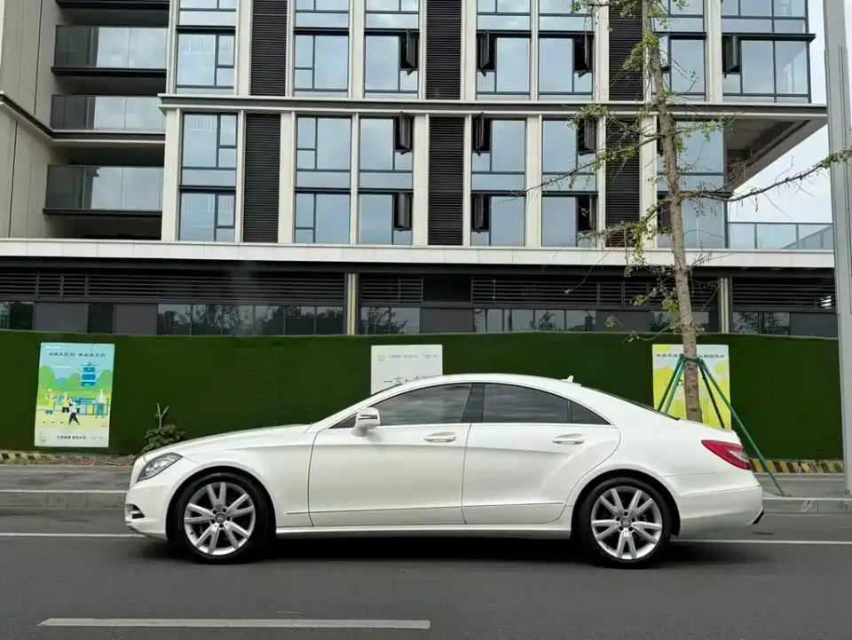 Mercedes-Benz CLS