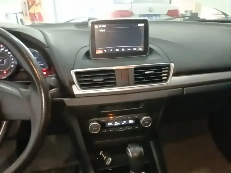Mazda 3 Axela