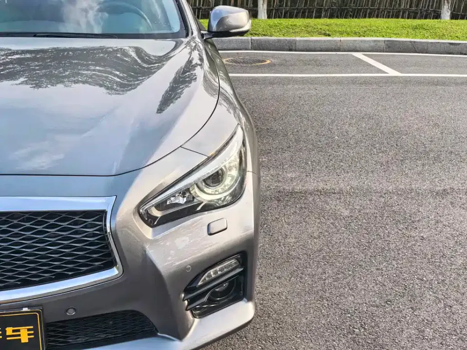 Infiniti Q50L