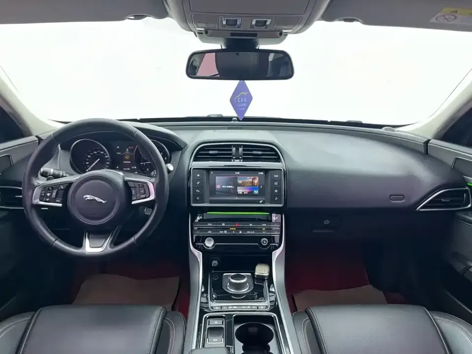 Jaguar XEL
