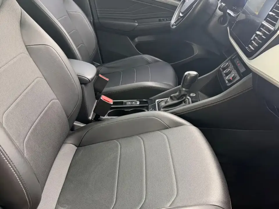 Jetta VS7