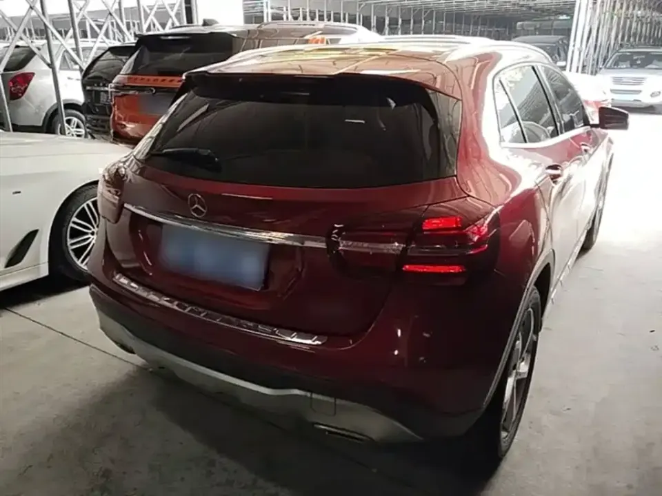 Mercedes-Benz GLA