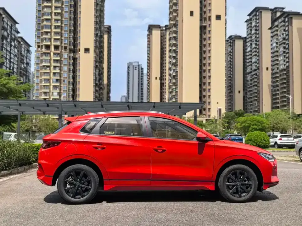 BYD e2