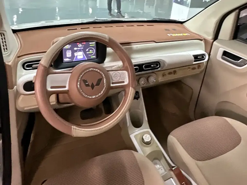 Wuling MINIEV