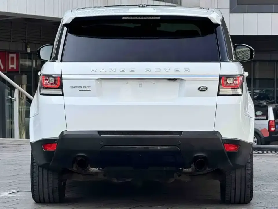 Land Rover Sport