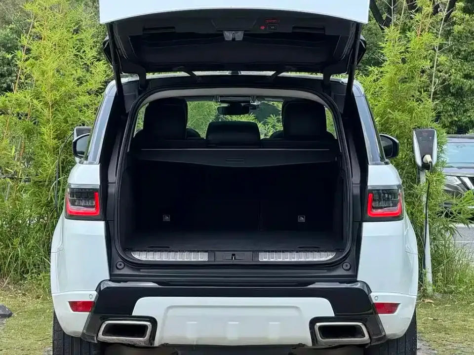 Land Rover Sport
