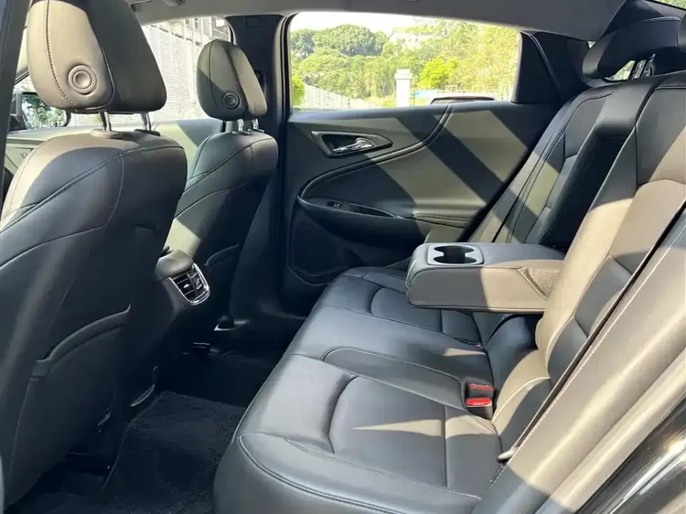 Chevrolet Malibu XL
