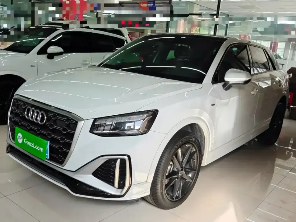 Audi Q2L