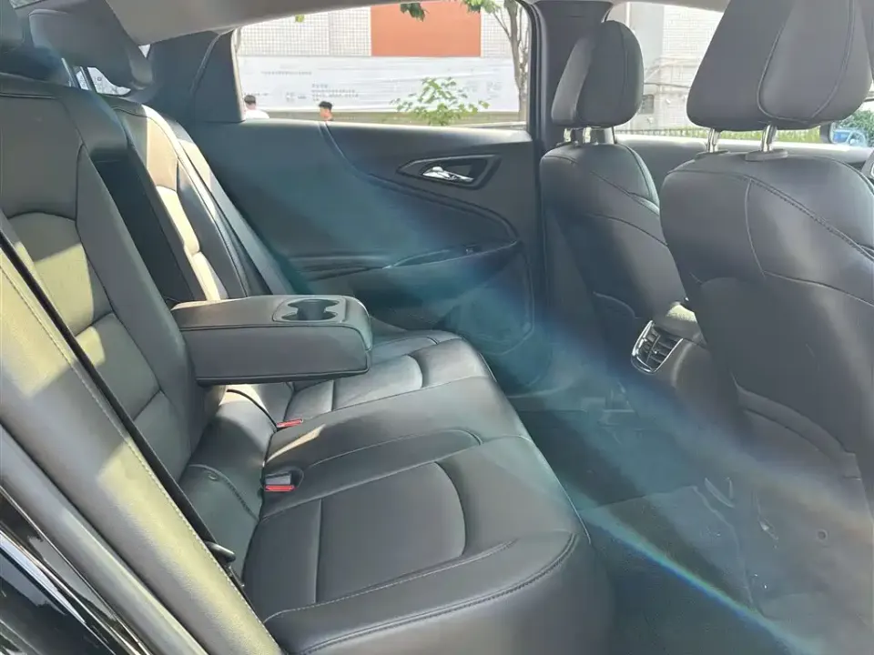 Chevrolet Malibu XL