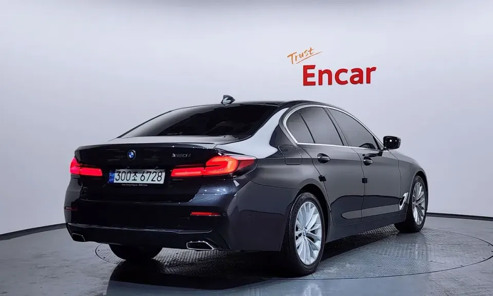 BMW 5-Series