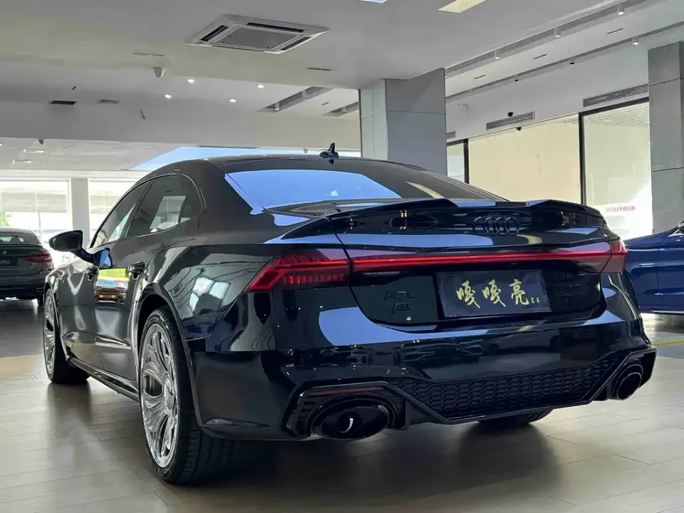 Audi A7L