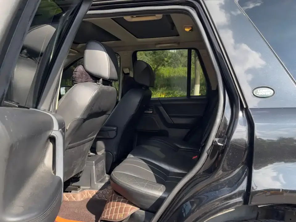 Land Rover Freelander 2