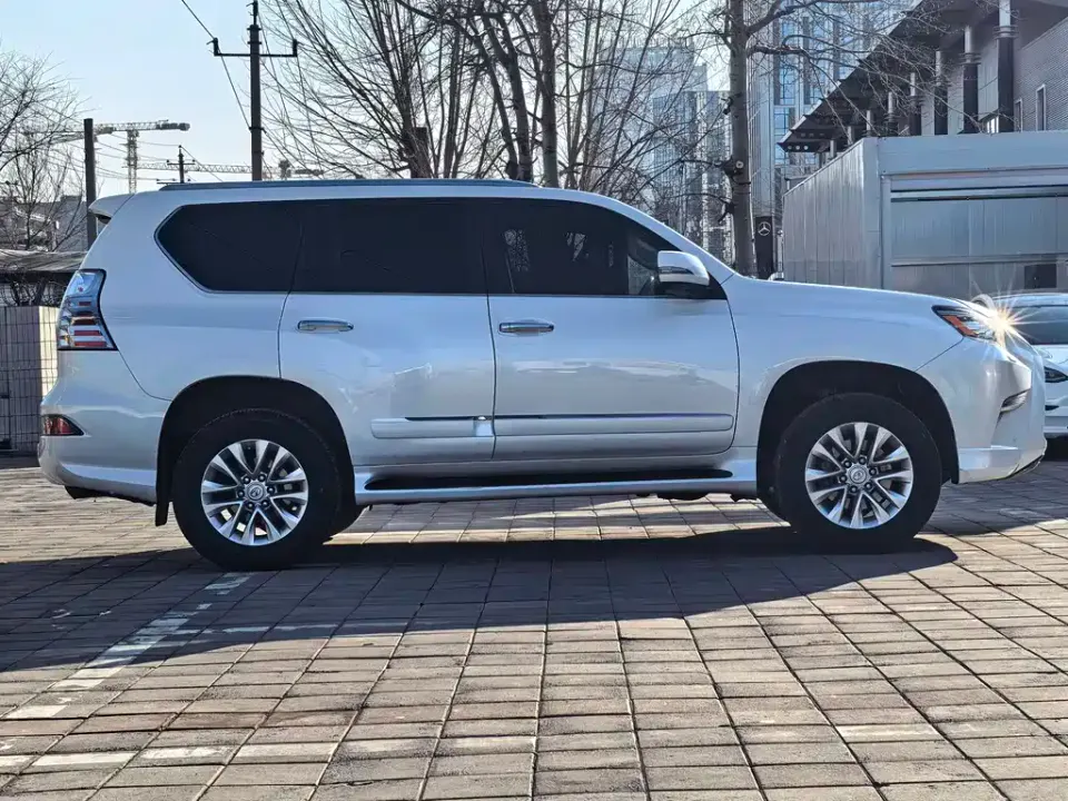 Lexus GX