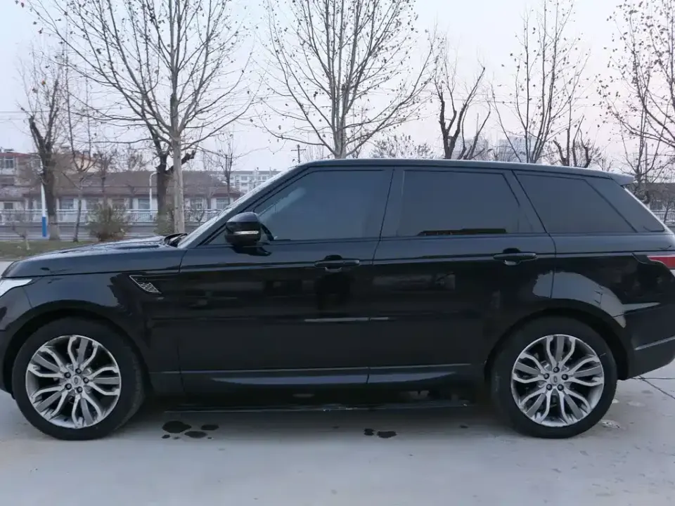 Land Rover Sport