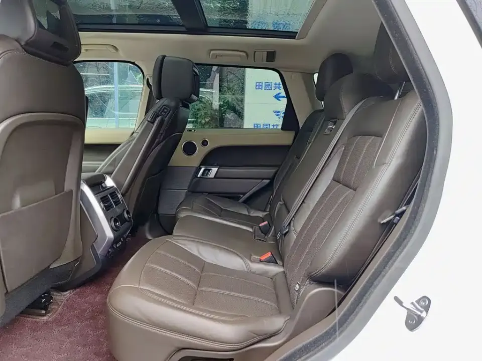 Land Rover Sport