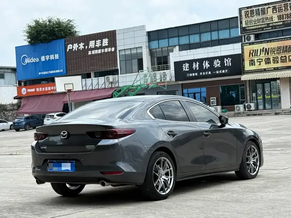 Mazda 3 Axela