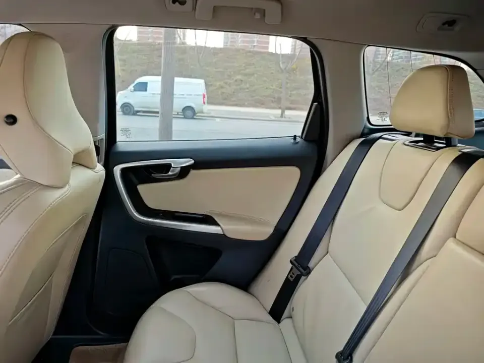 Volvo XC60 (Import)