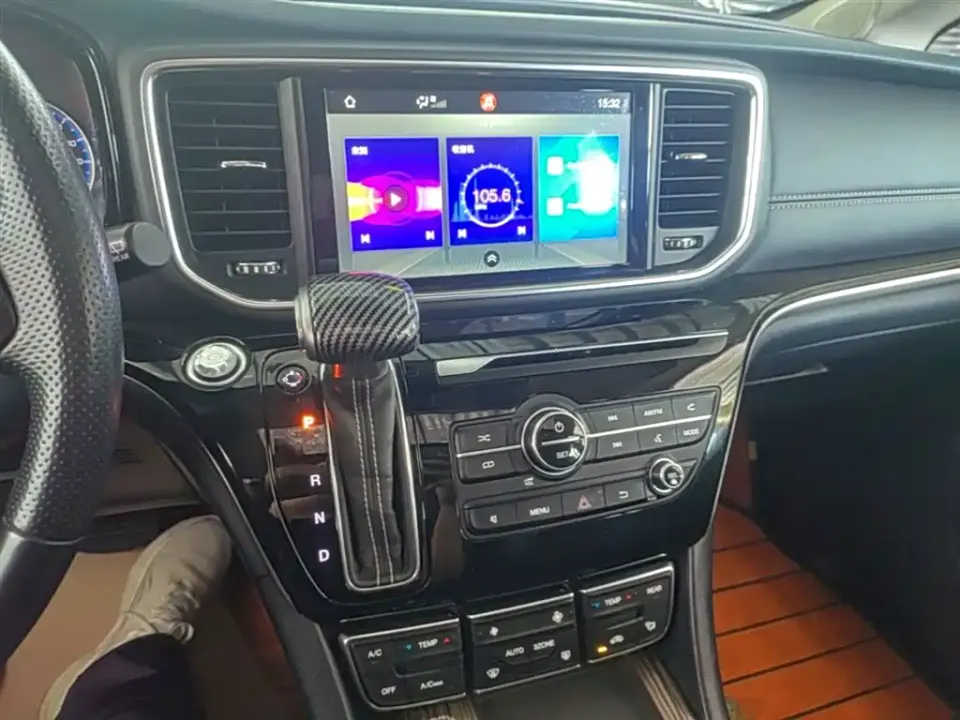 GAC Trumpchi M8
