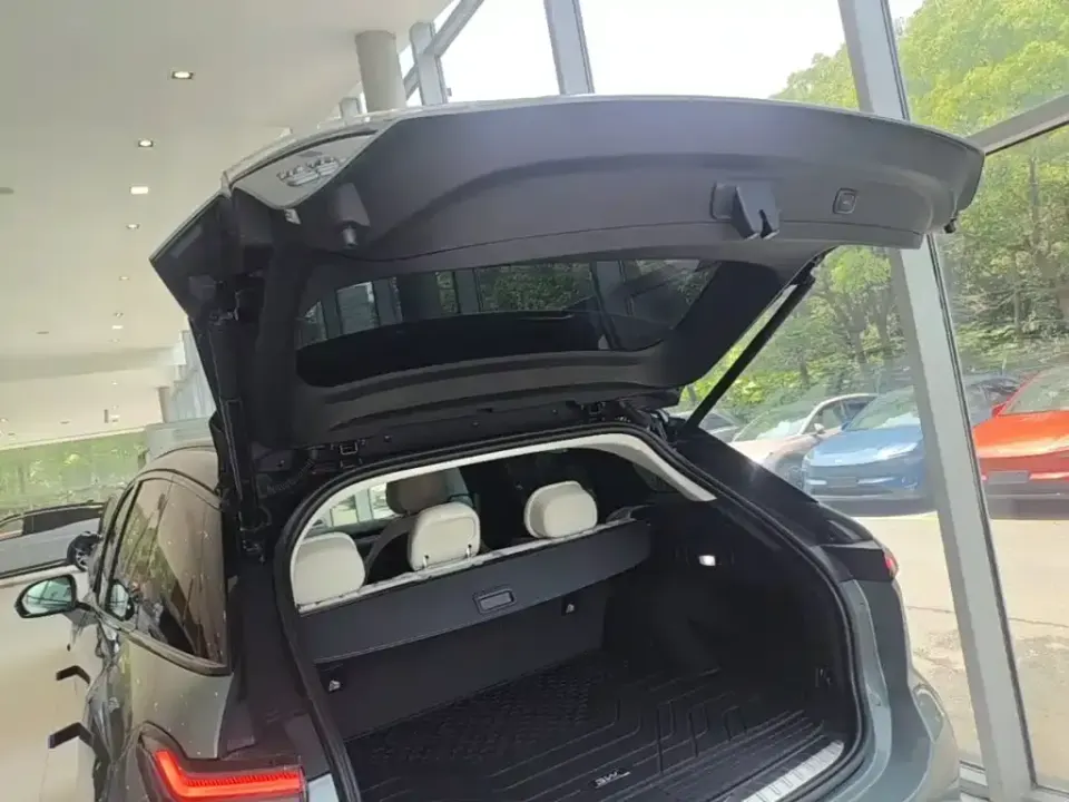 Nio ES7