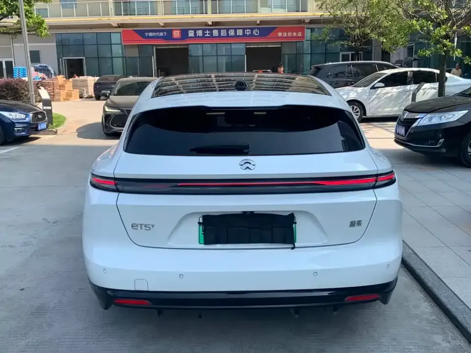 Nio ET5T