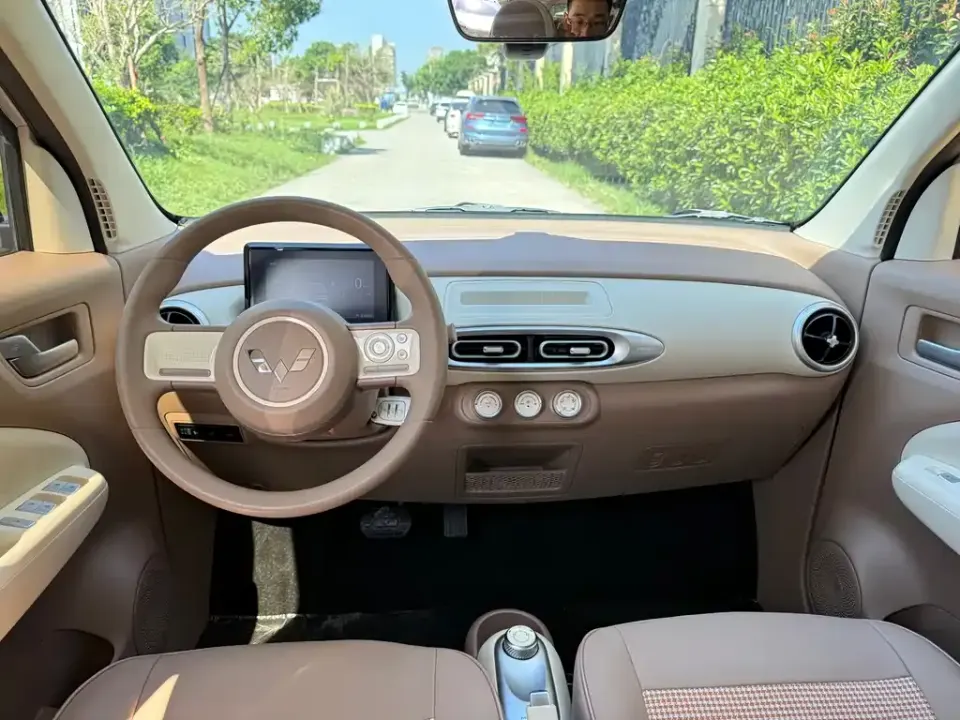 Wuling MINIEV
