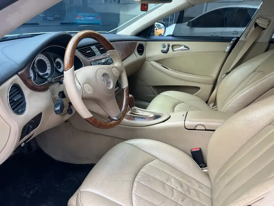 Mercedes-Benz CLS