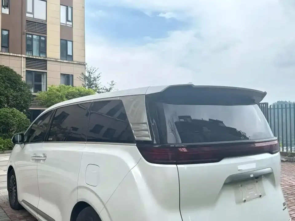 Denza Denza D9