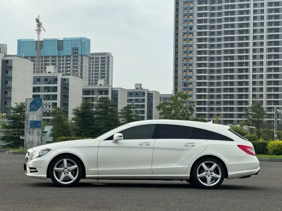 Mercedes-Benz CLS