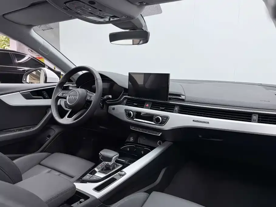 Audi A5 (Import)