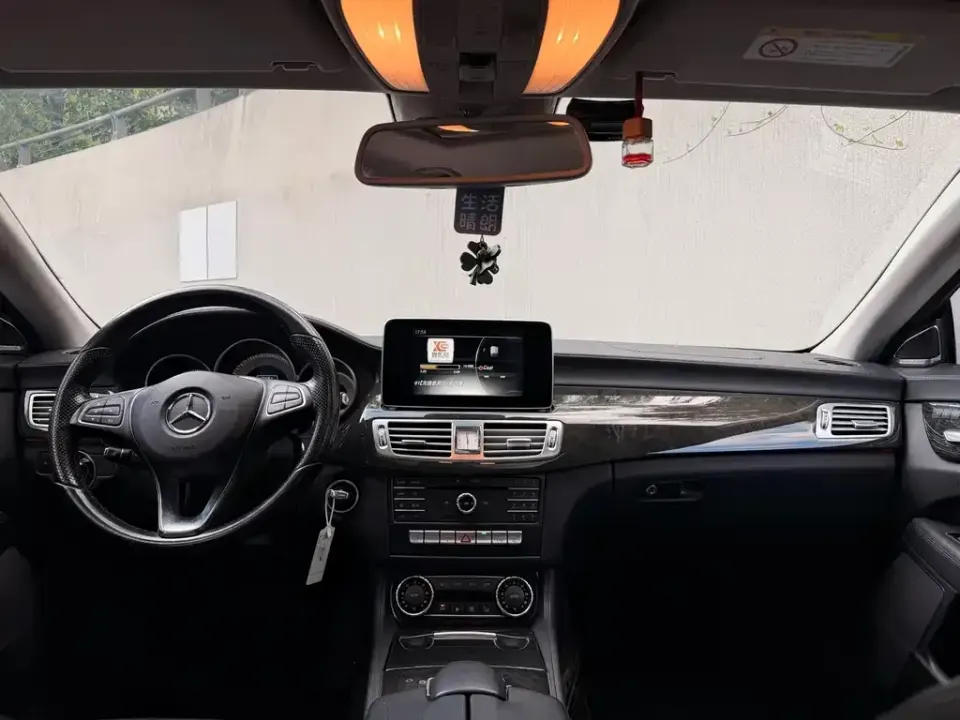 Mercedes-Benz CLS
