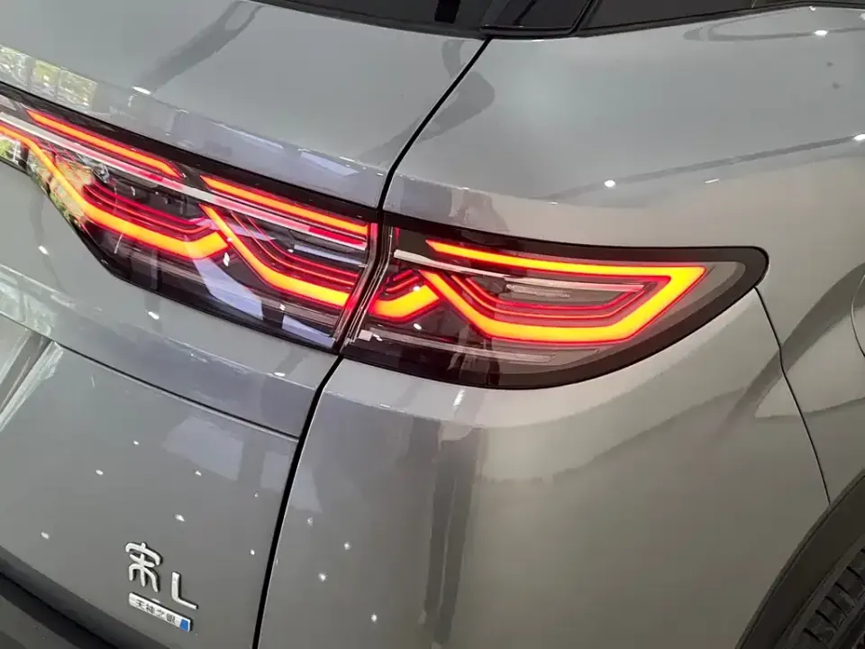 BYD L DM-i