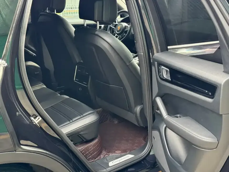 Porsche Cayenne Hybrid