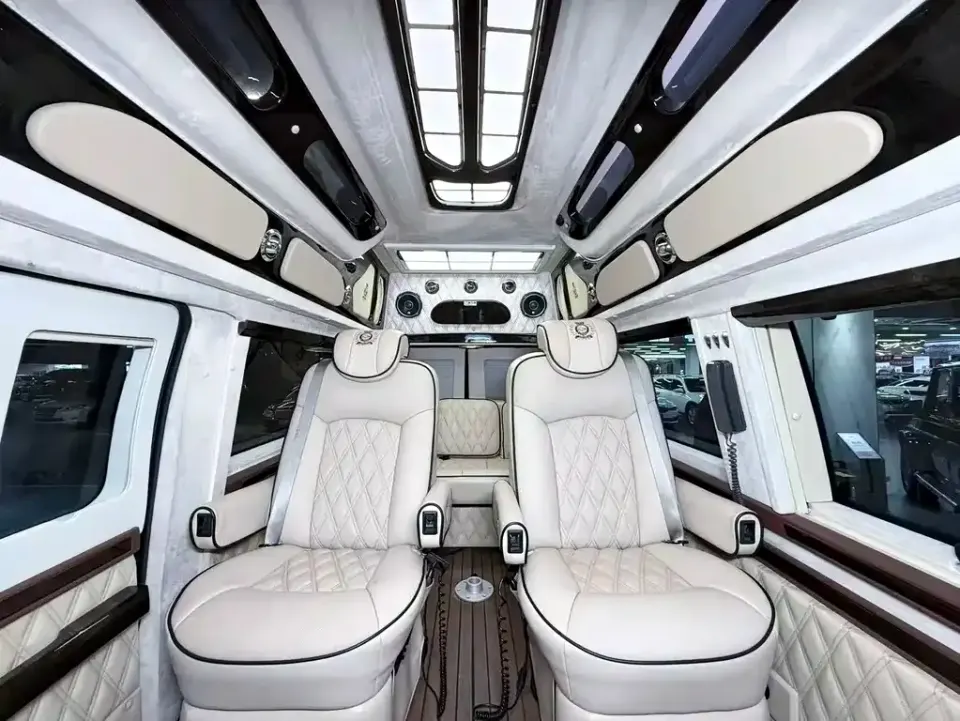Ford E350