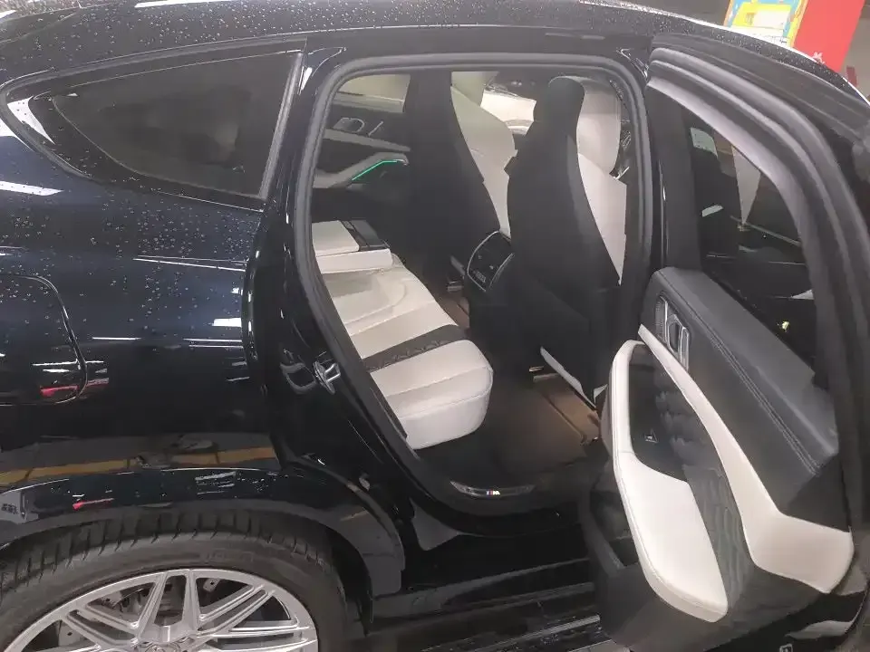 BMW X6 M