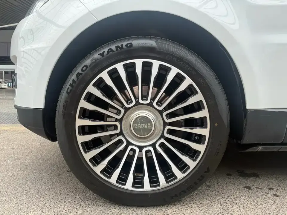 Land Rover Sport